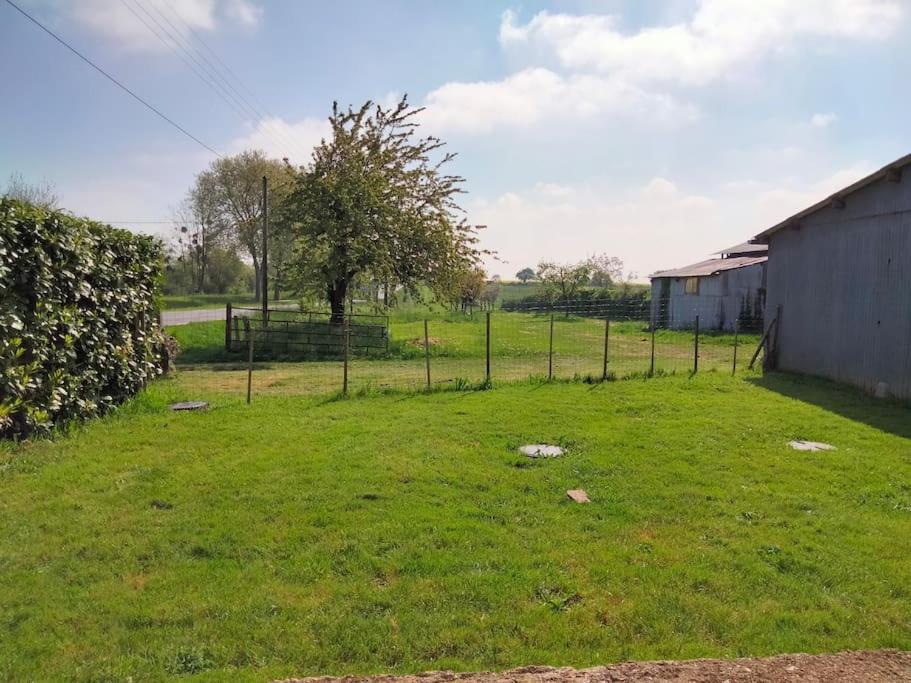 Ferme De L'Etang - Gite Epuisay Exterior foto
